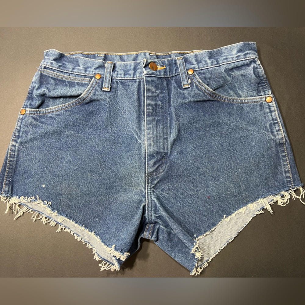 Wrangler cutoff distressed jean shorts